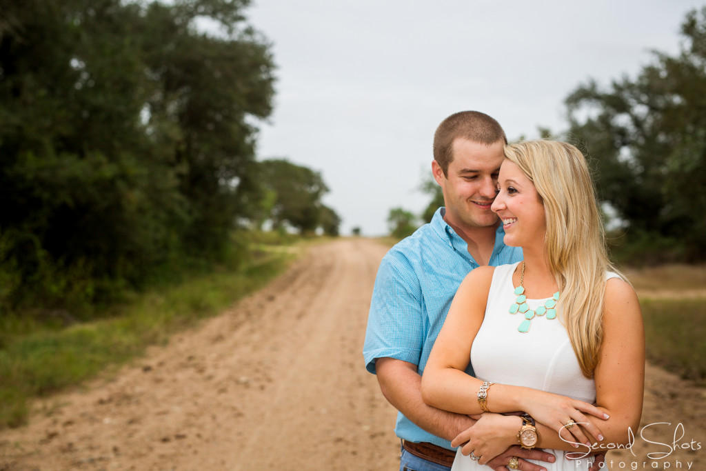 Rustic Country Engagement Photos-13