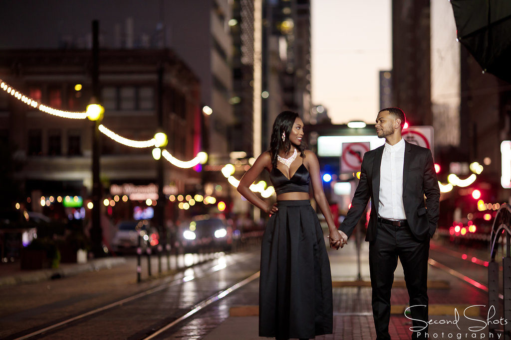 11 Nightime Engagement Pictures